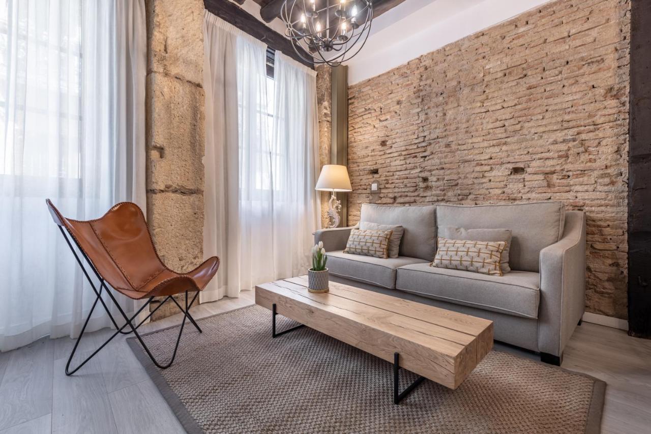 Apartamentos Albaicin Centro Suites 3000 Гранада Экстерьер фото