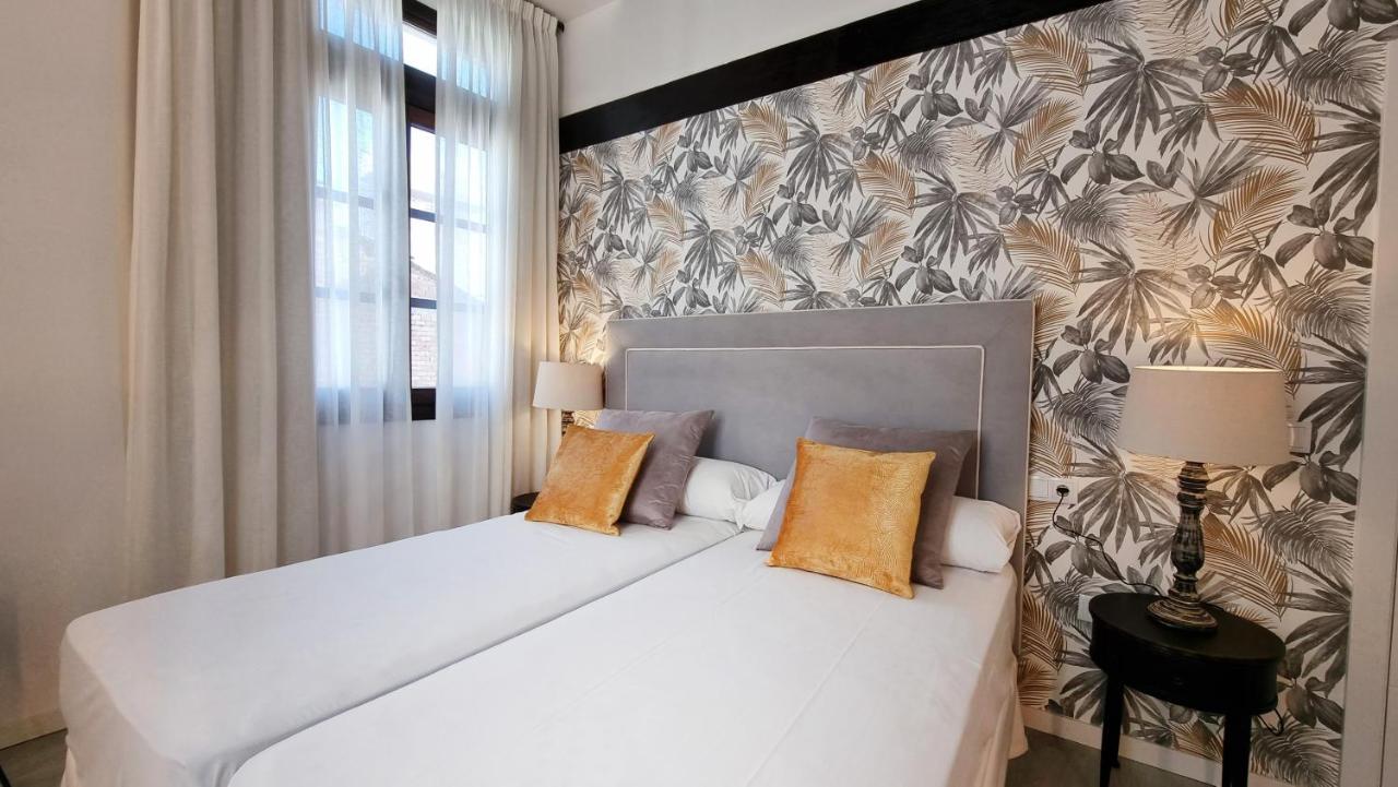 Apartamentos Albaicin Centro Suites 3000 Гранада Экстерьер фото