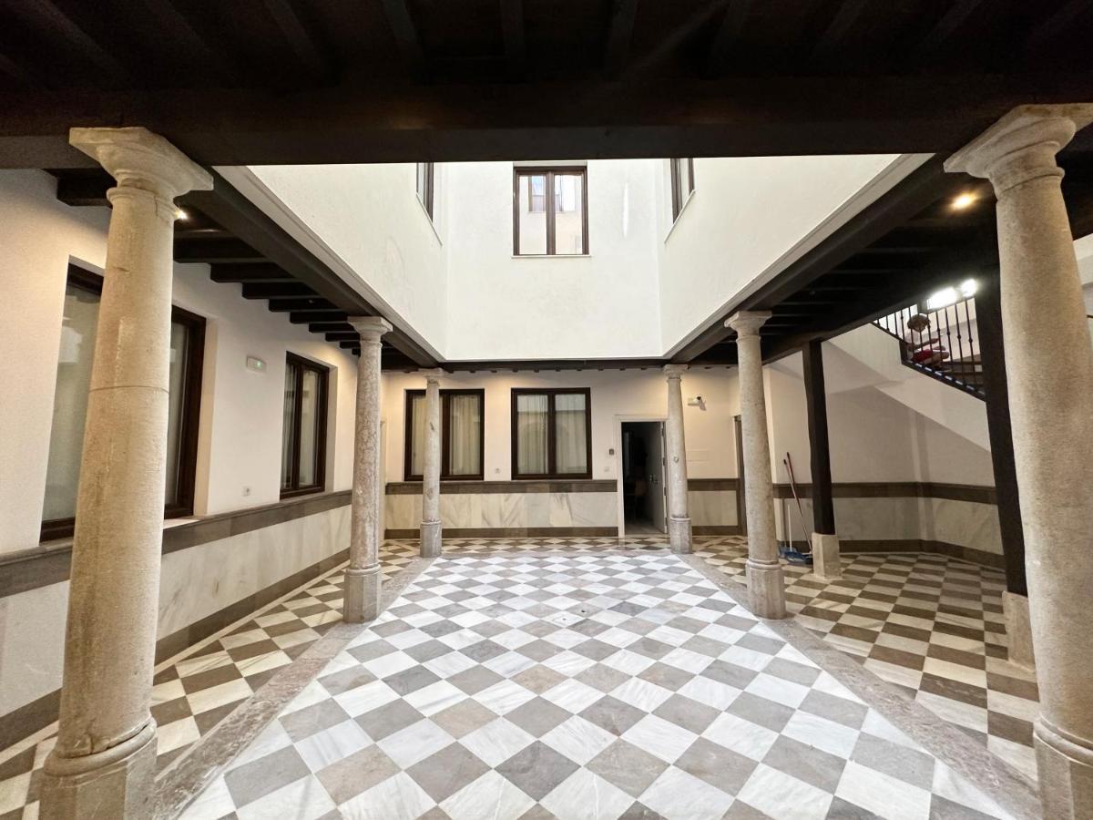 Apartamentos Albaicin Centro Suites 3000 Гранада Экстерьер фото