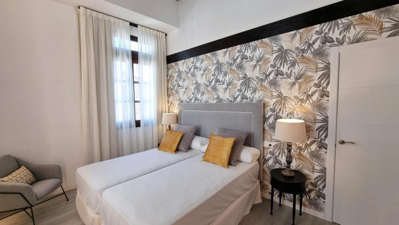 Apartamentos Albaicin Centro Suites 3000 Гранада Экстерьер фото